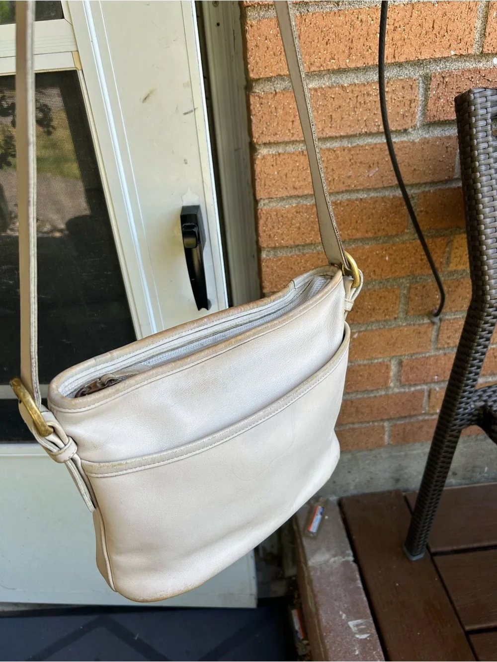 Vintage Coach 4143 - Worth Crossbody bag in Bone with Golden Hardware